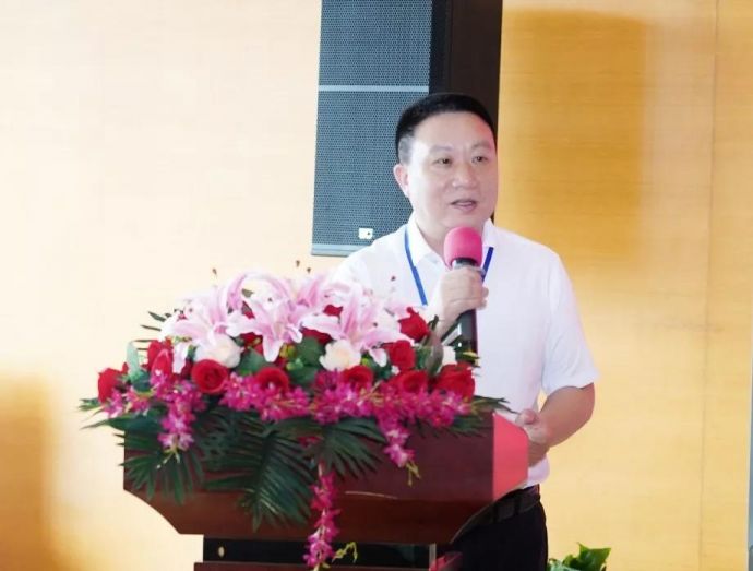 ONE游戏官网-皇马巴塞赞助商