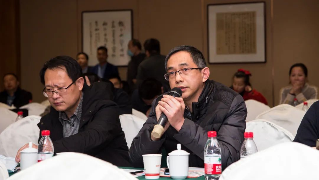 ONE游戏官网-皇马巴塞赞助商